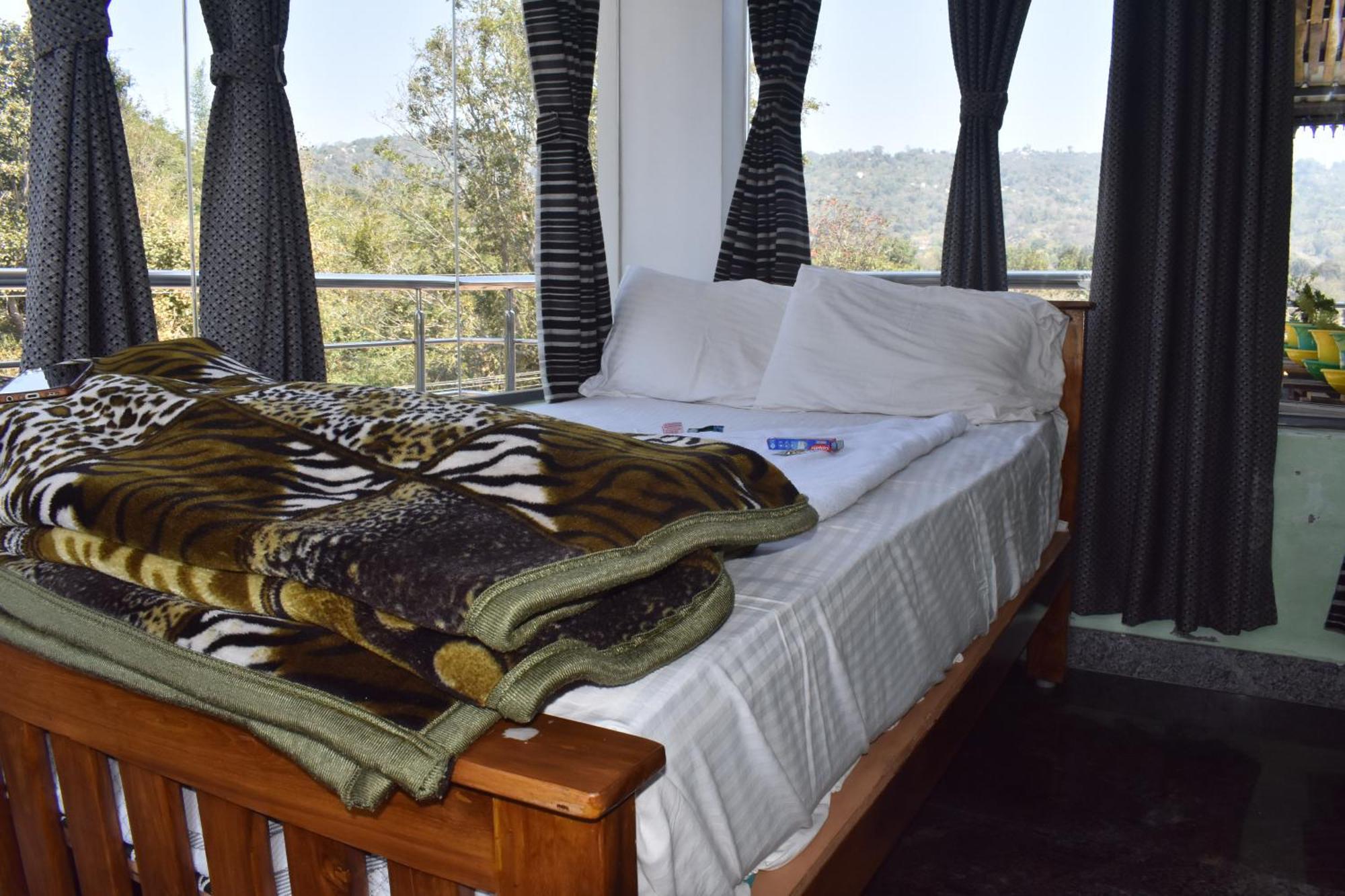 Yelagiri Goldhill Resort Exterior photo